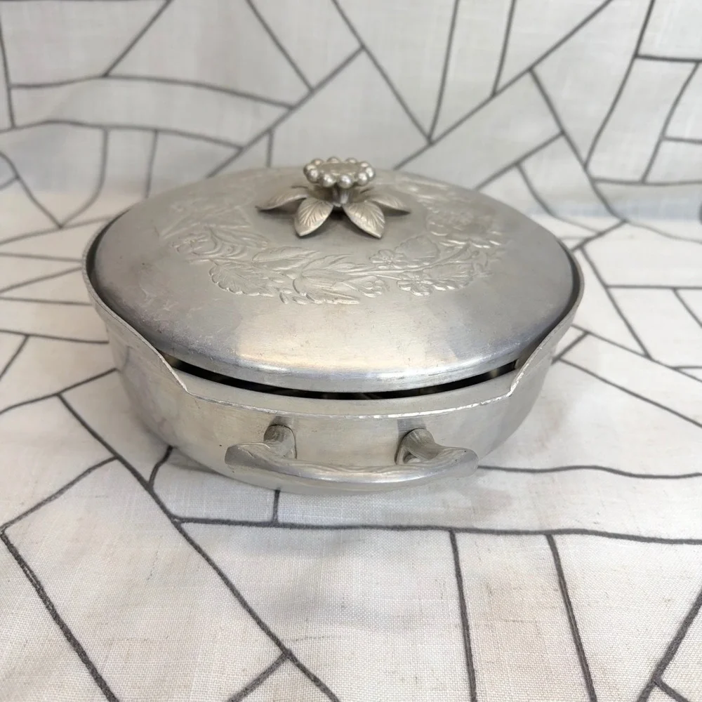 Everlast Forged Aluminum Casserole Dish Silver Floral Embossed Mid Century